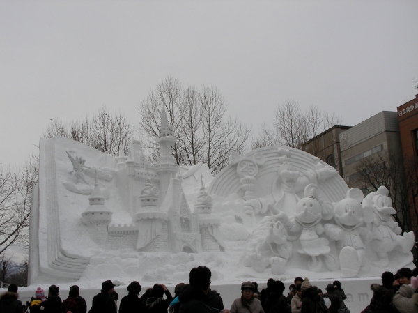 東京ディズニーリゾート「夢～Dreams～」の雪像
